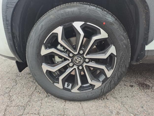 TOYOTA Yaris Cross Hybrid 2WD Design   