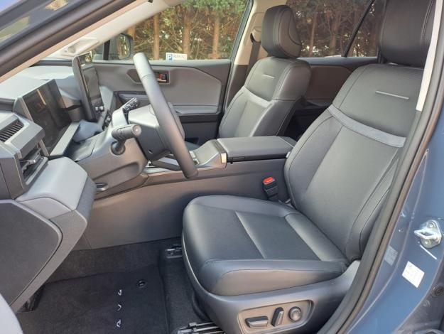 TOYOTA RAV4 Hybride 2WD 185ch Lounge NG  RAV4 HYBRID 183CH 2WD LOUNGE NG VD