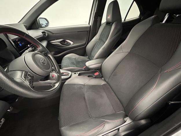 TOYOTA Yaris Cross 1.5 HYBRID 130H GR SPORT AUTO  