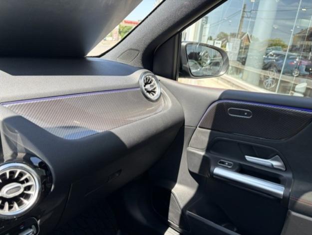 MERCEDES-BENZ B 180 d AMG Pack Night Toit Pano  