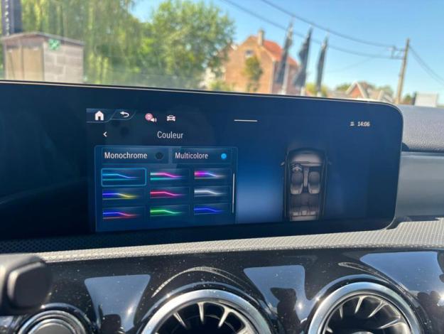 MERCEDES-BENZ A 250 e AMG Pack Night Toit Pano  