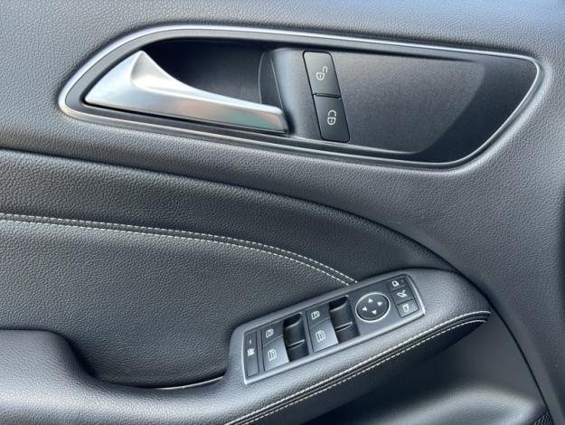 MERCEDES-BENZ Classe B B 180 d Intuition  