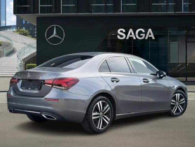 MERCEDES-BENZ A 180 d Berline Luxury Line  