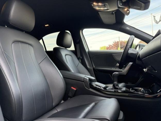 MERCEDES-BENZ A 180 d Berline Luxury Line  