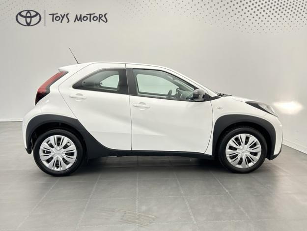 TOYOTA Aygo X 1.0 VVT-i 72 Dynamic   