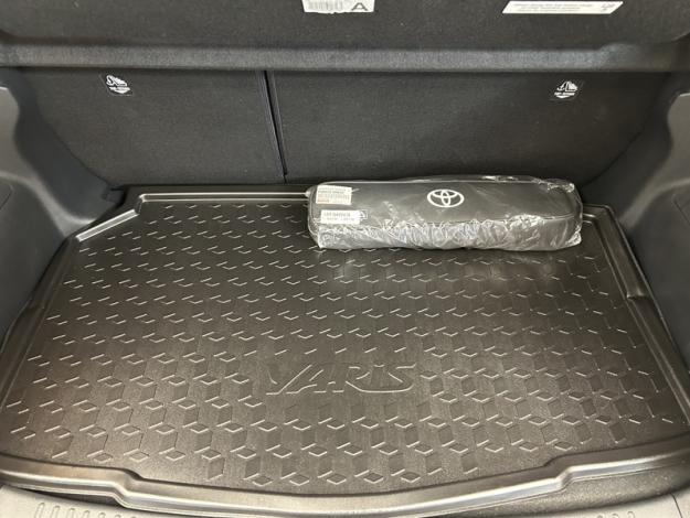 TOYOTA Yaris 116h GR SPORT  