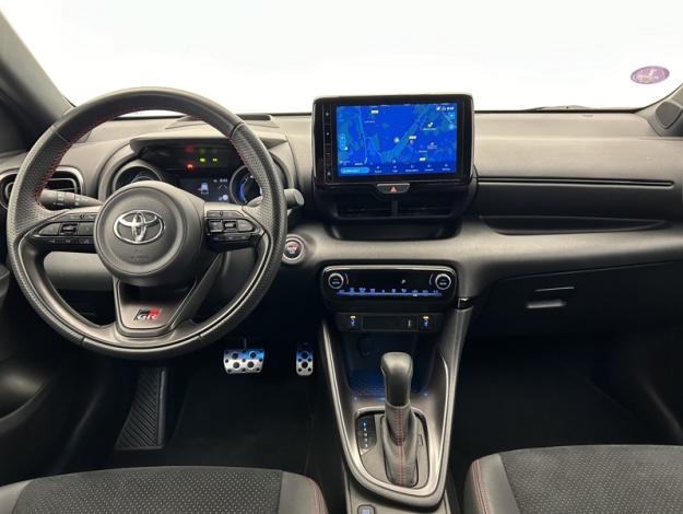 TOYOTA Yaris 116h GR SPORT  