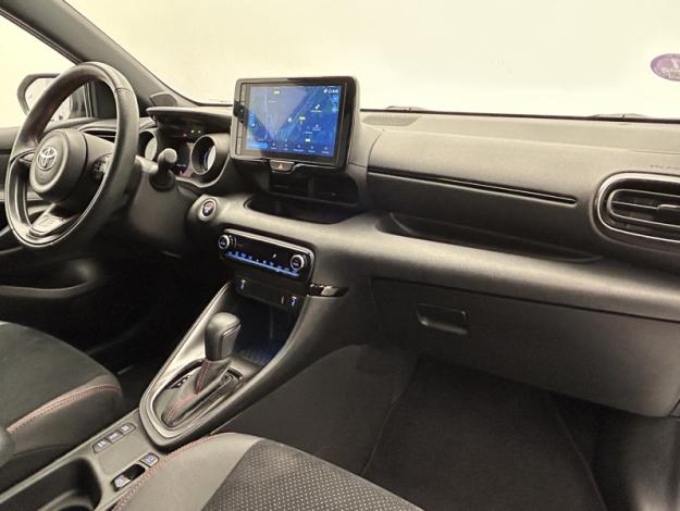 TOYOTA Yaris 116h GR SPORT  