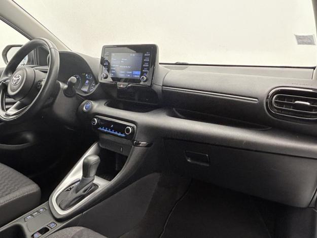 TOYOTA Yaris 116h France  