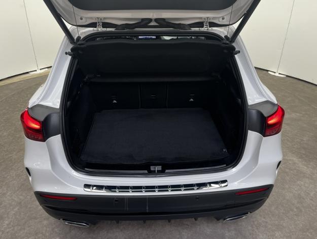 MERCEDES-BENZ GLA 200 d AMG Line  