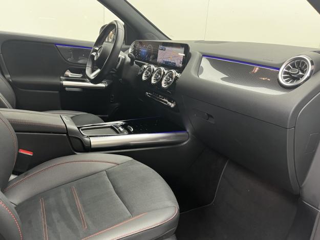 MERCEDES-BENZ GLA 200 d AMG Line  