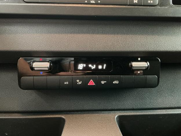 MERCEDES-BENZ Sprinter 317 CDI Fourgon L2H2 BVA  