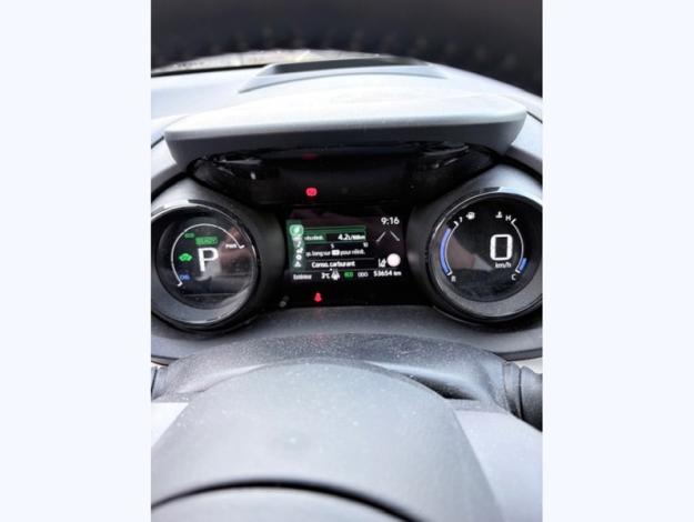TOYOTA Yaris 116h Iconic  