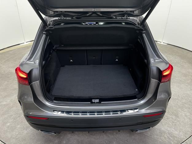 MERCEDES-BENZ GLA 200 d AMG Line  