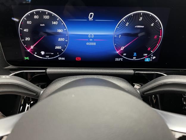 MERCEDES-BENZ GLA 200 d AMG Line  
