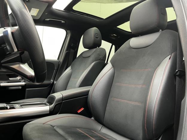 MERCEDES-BENZ GLA 200 d AMG Line  