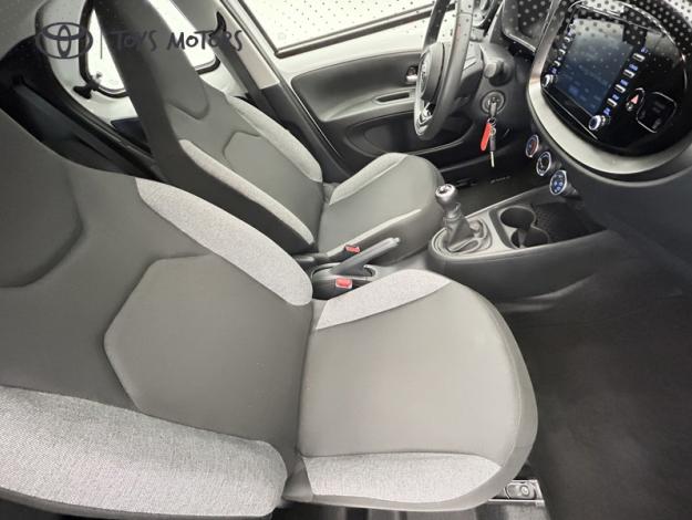 TOYOTA Aygo X 1.0 VVT-i 72 Dynamic   