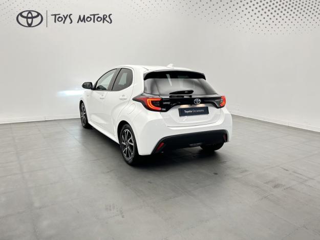 TOYOTA Yaris 116h Design  