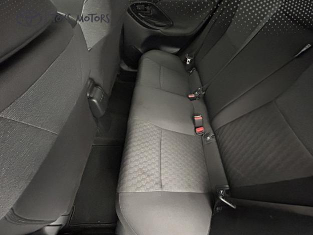 TOYOTA Yaris 116h Design  