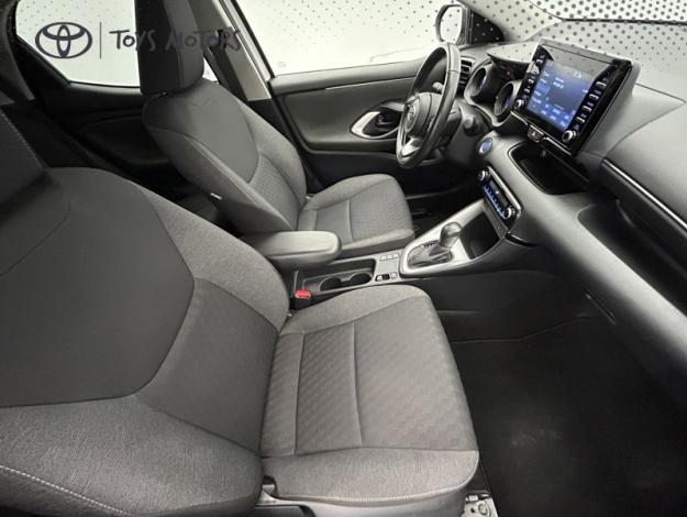 TOYOTA Yaris 116h Design  