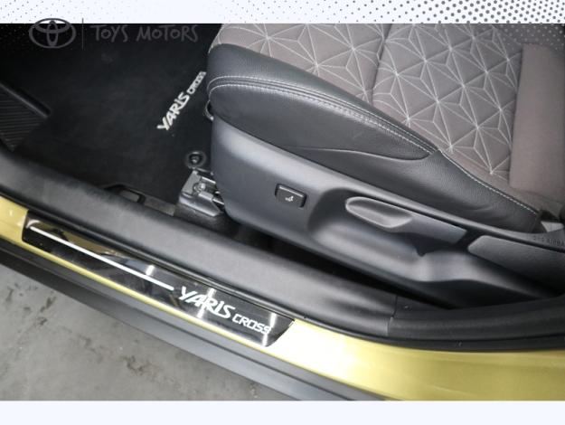 TOYOTA Yaris Cross 116h 2WD Collection Pano   