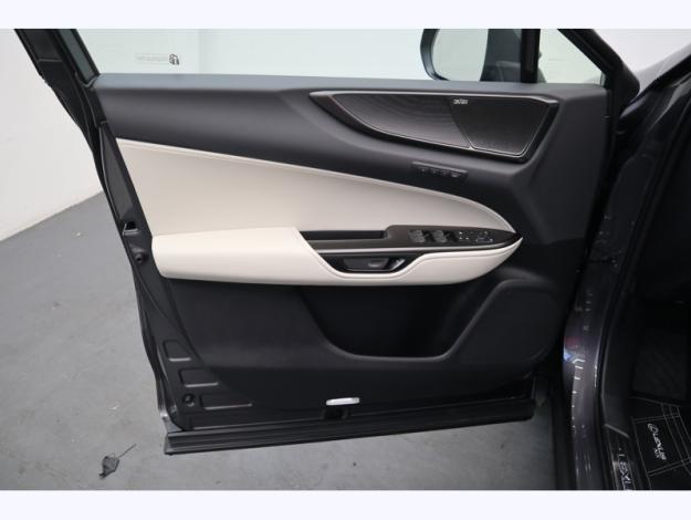 LEXUS NX 450H+ 4WD Executive  NX 450H+ PHEV 4WD EXECUTIVE MY26