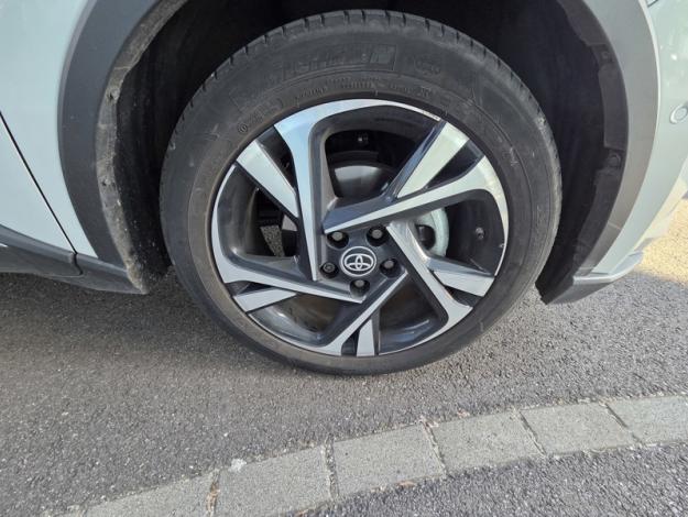 TOYOTA C-HR  122h Collection  