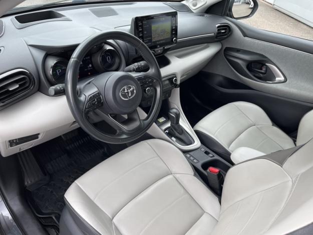 TOYOTA Yaris 116h Iconic Pano, Tech, Nav  1.5 116 ch 