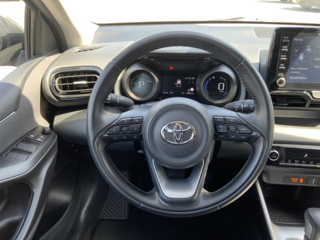 TOYOTA Yaris 1.5 116h Design MY22  