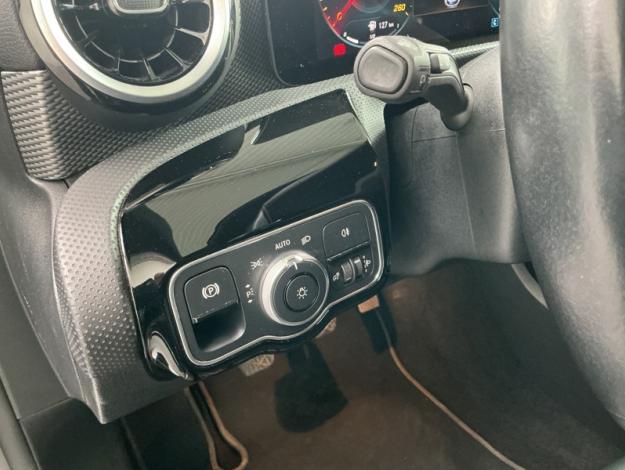 MERCEDES-BENZ A 180 A 180 Compacte  