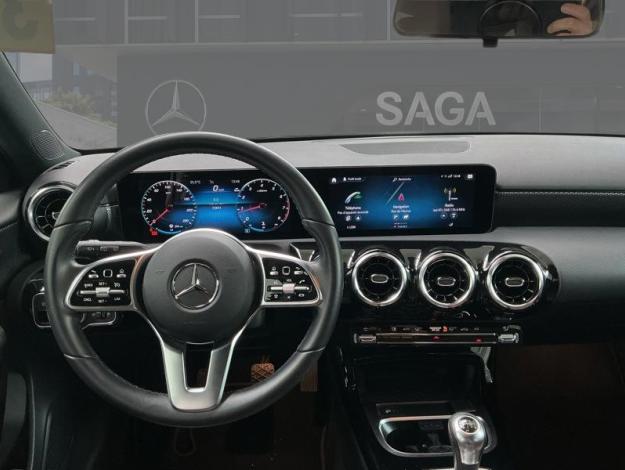 MERCEDES-BENZ A 180 Progressive  