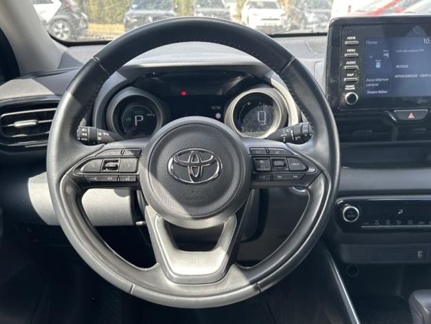 TOYOTA Yaris 116h Design  