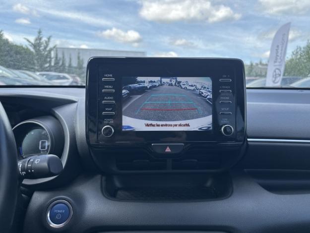 TOYOTA Yaris 116h Design  