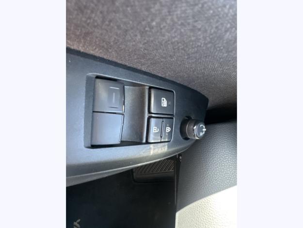 TOYOTA Yaris 116h Dynamic  