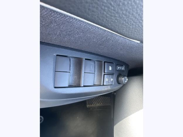 TOYOTA Yaris Cross 116h Design Cargo   