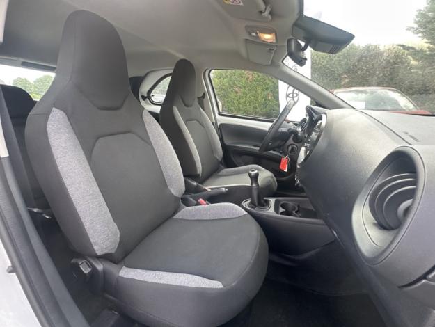 TOYOTA Aygo X 1.0 VVT-i 72 Dynamic   