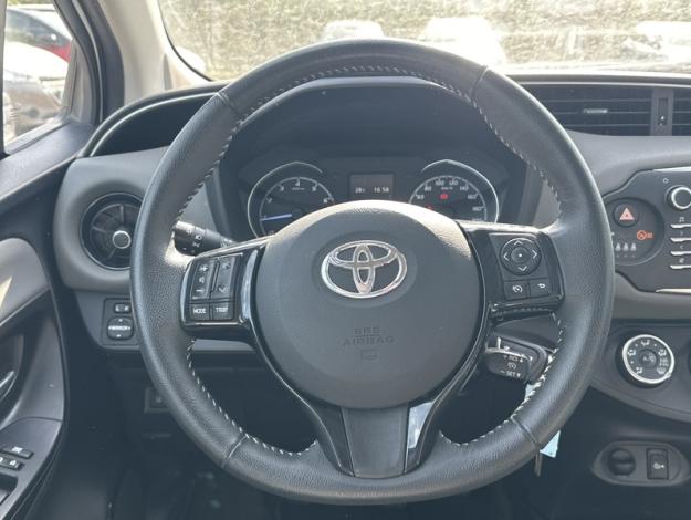 TOYOTA Yaris 70 VVT-i Ultimate  