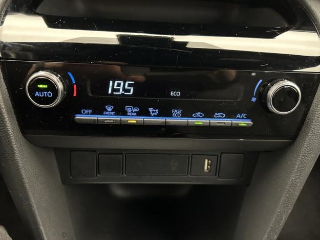 TOYOTA Yaris Cross 1.5 116H DESIGN   
