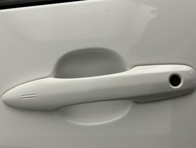 TOYOTA Yaris 116h Design  PACK CONFORT 