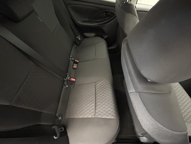 TOYOTA Yaris 116h Design  PACK CONFORT 