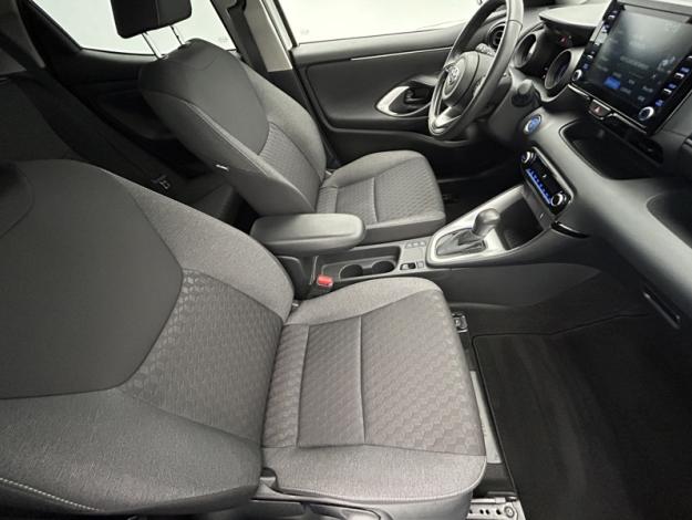 TOYOTA Yaris 116h Design  PACK CONFORT 