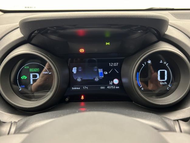 TOYOTA Yaris 116h Design  PACK CONFORT 