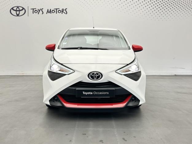 TOYOTA Aygo 1.0 VVT-i x-play  