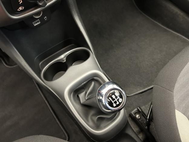 TOYOTA Aygo 1.0 VVT-i x-play  