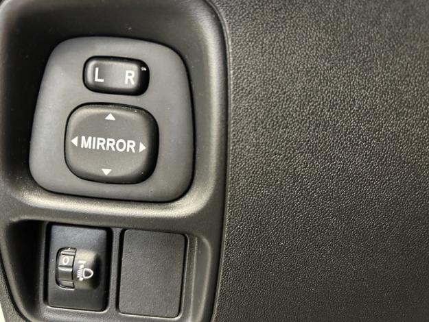 TOYOTA Aygo 1.0 VVT-i x-play  