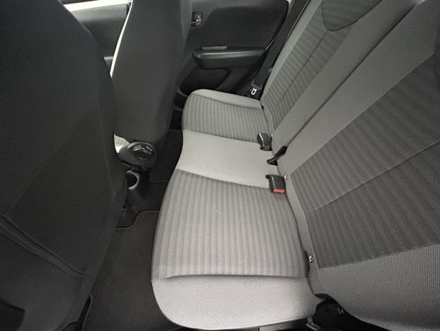 TOYOTA Aygo 1.0 VVT-i x-play  