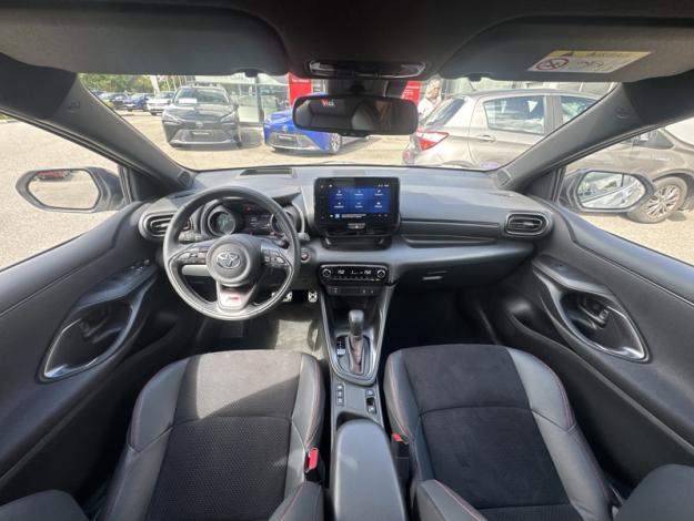 TOYOTA Yaris 116h GR SPORT  