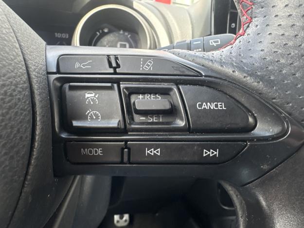 TOYOTA Yaris 116h GR SPORT  