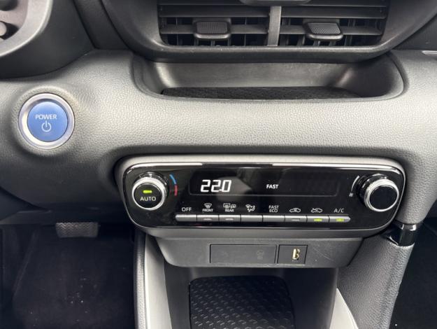 TOYOTA Yaris 116h Dynamic  