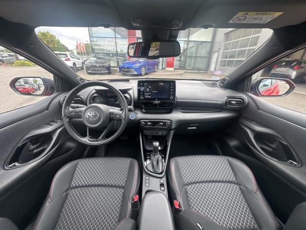 TOYOTA Yaris 116h Premiere  